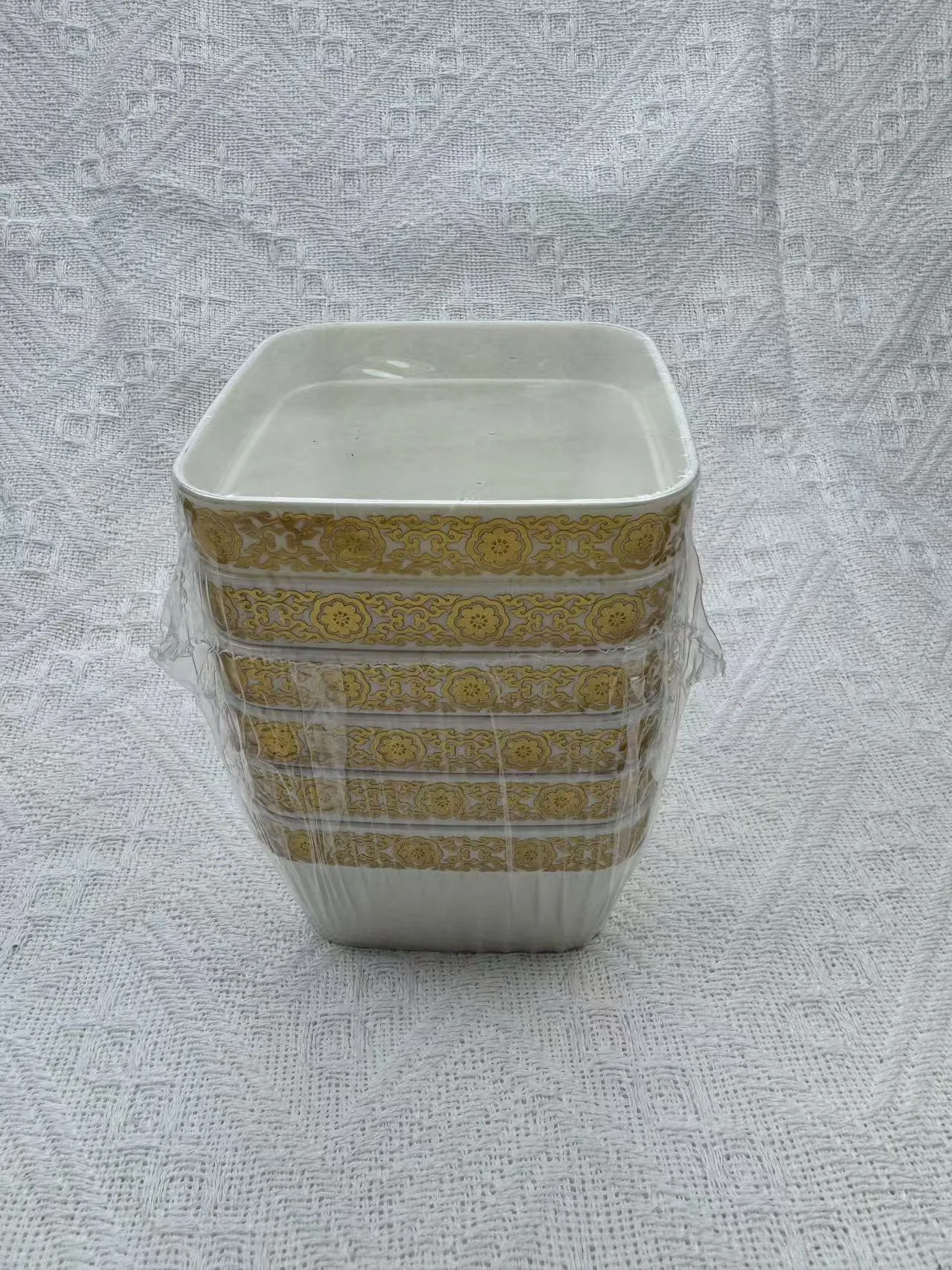 白色方形小号碗