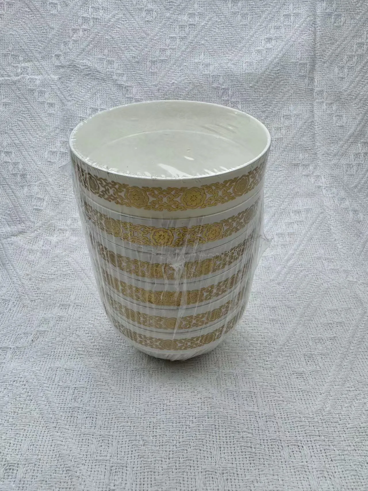 白色圆形小号碗