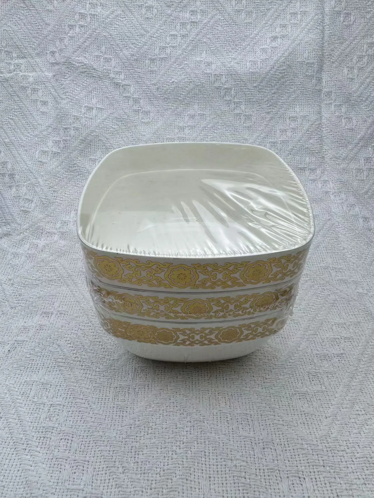 白色方形大号碗